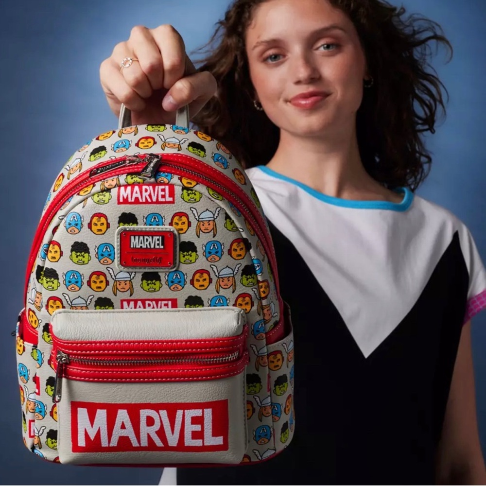 LoungeFly - Marvel backpack - Picture 2 of 3
